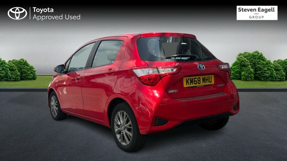 Toyota Yaris 1.5 Vvt-h Icon Hatchback Hybrid E-cvt E Red #4