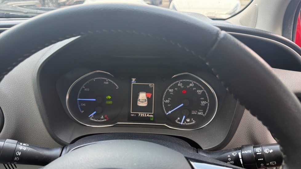 Toyota Yaris Active Red #11