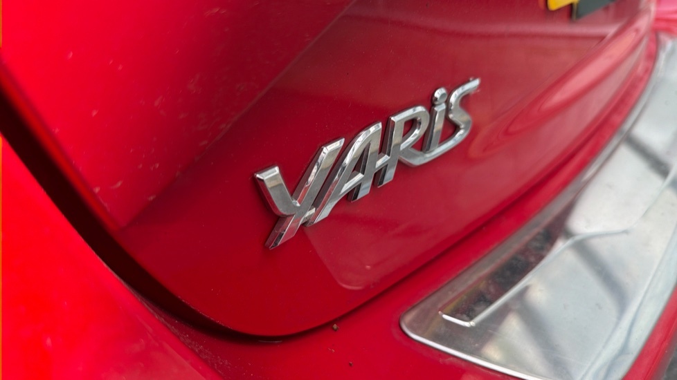 Toyota Yaris Active Red #31