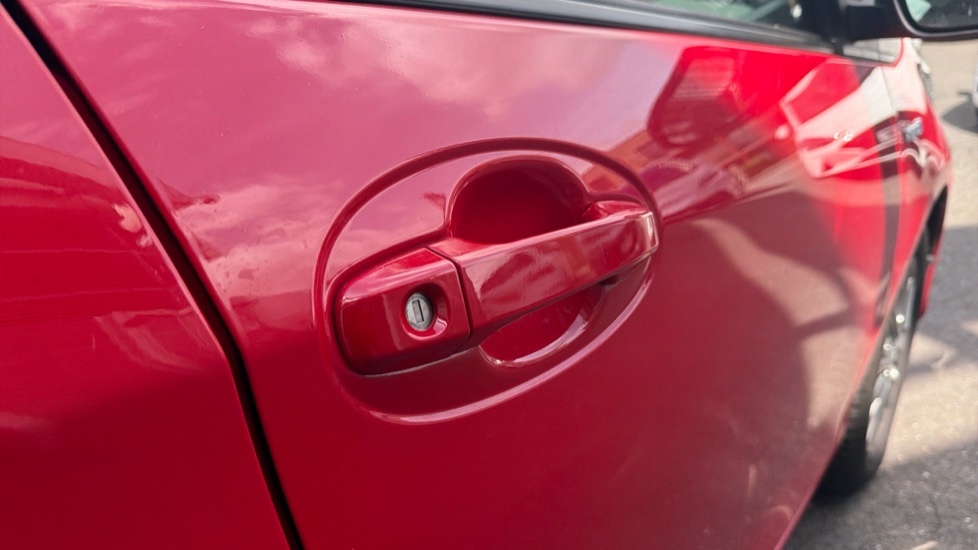 Toyota Yaris Active Red #35