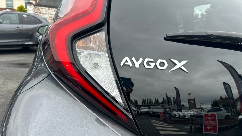 Toyota Aygo X 1.0 Vvt-i Exclusive X-shift Euro 6 Ss Green #21