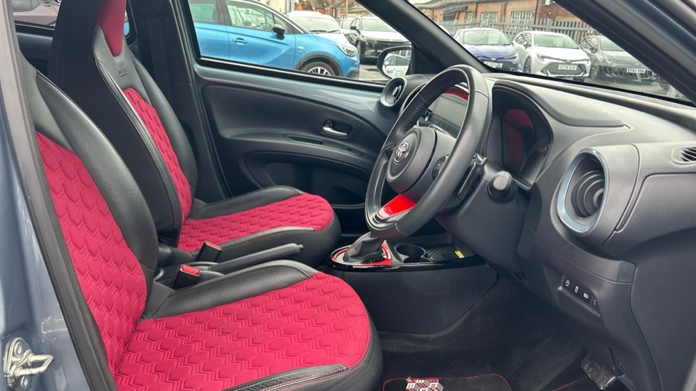 Toyota Aygo X 1.0 Vvt-i Exclusive X-shift Euro 6 Ss Green #12