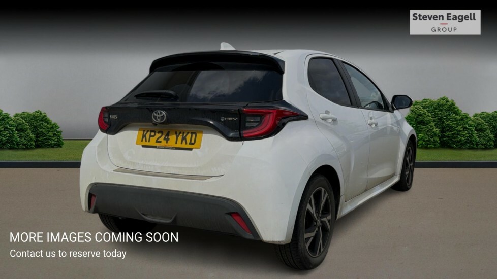 Toyota Yaris 1.5 Vvt-h Design Hatchback Hybrid E-cvt White #4