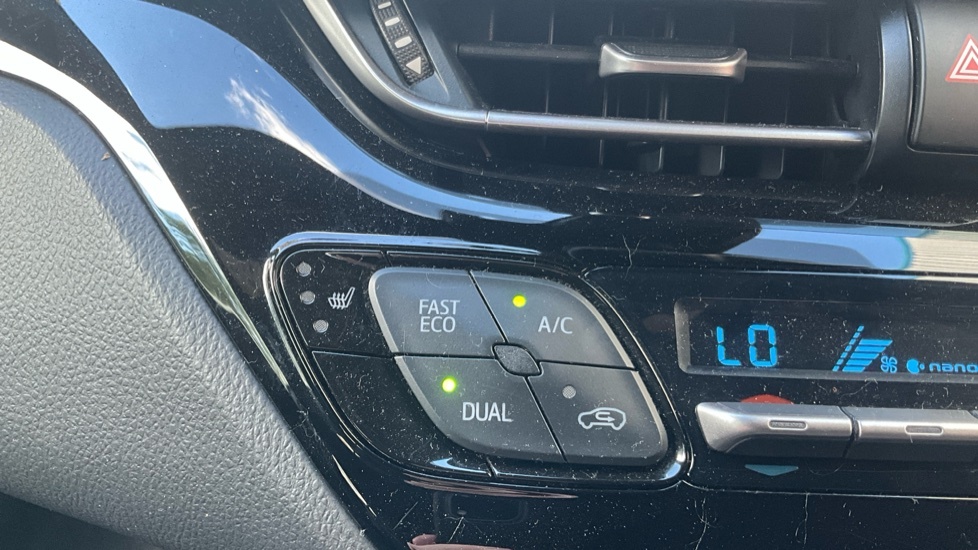 Toyota C-Hr 2.0 Hybrid Excel #29