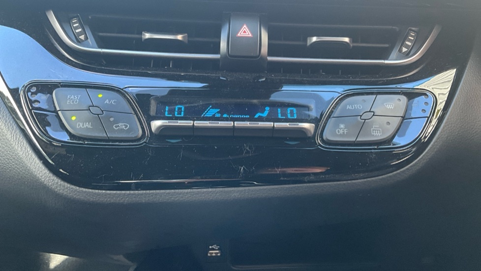 Toyota C-Hr 2.0 Hybrid Excel #18