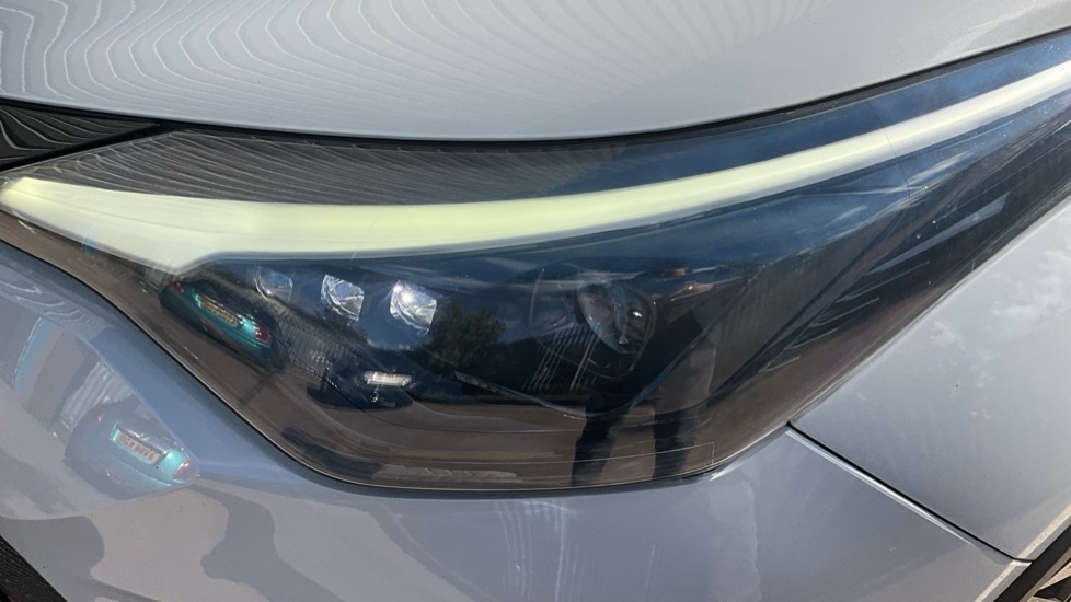 Toyota C-Hr 2.0 Hybrid Excel #20
