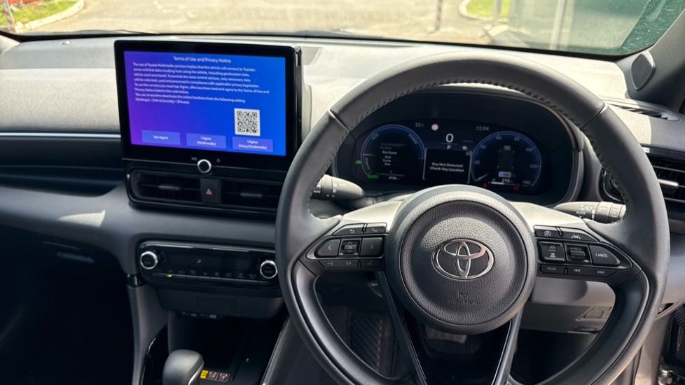 Toyota Yaris Excel Green #7