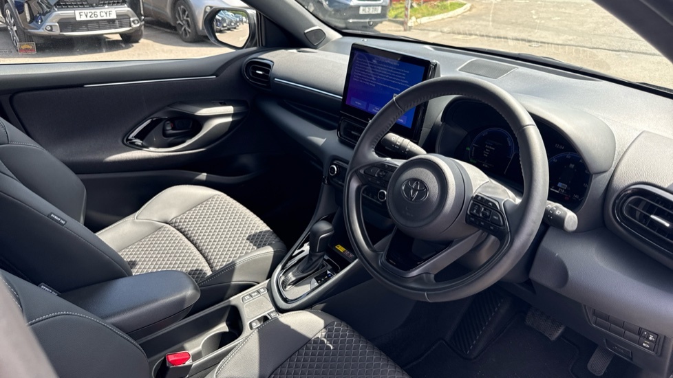 Toyota Yaris Excel Green #12