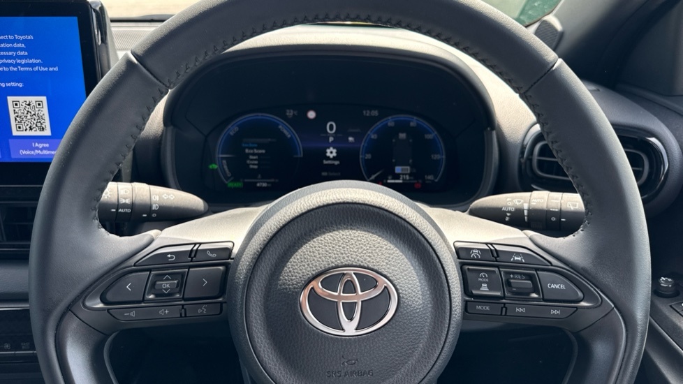 Toyota Yaris Excel Green #10