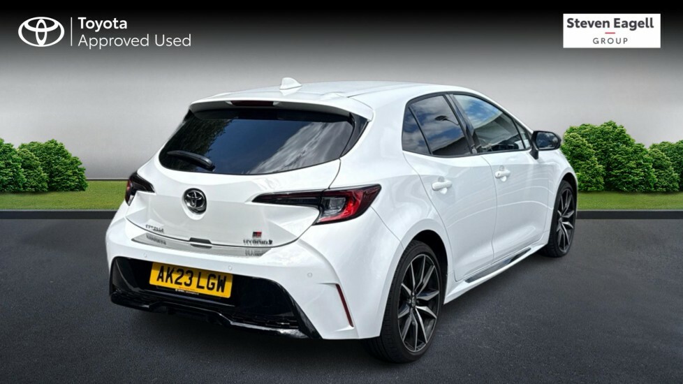 Toyota Corolla 2.0 Vvt-h Gr Sport Hatchback Hybrid Cvt White #2