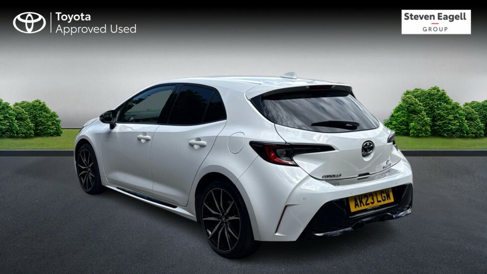 Toyota Corolla 2.0 Vvt-h Gr Sport Hatchback Hybrid Cvt White #4