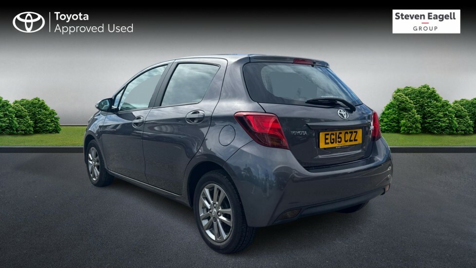 Toyota Yaris Active  #4