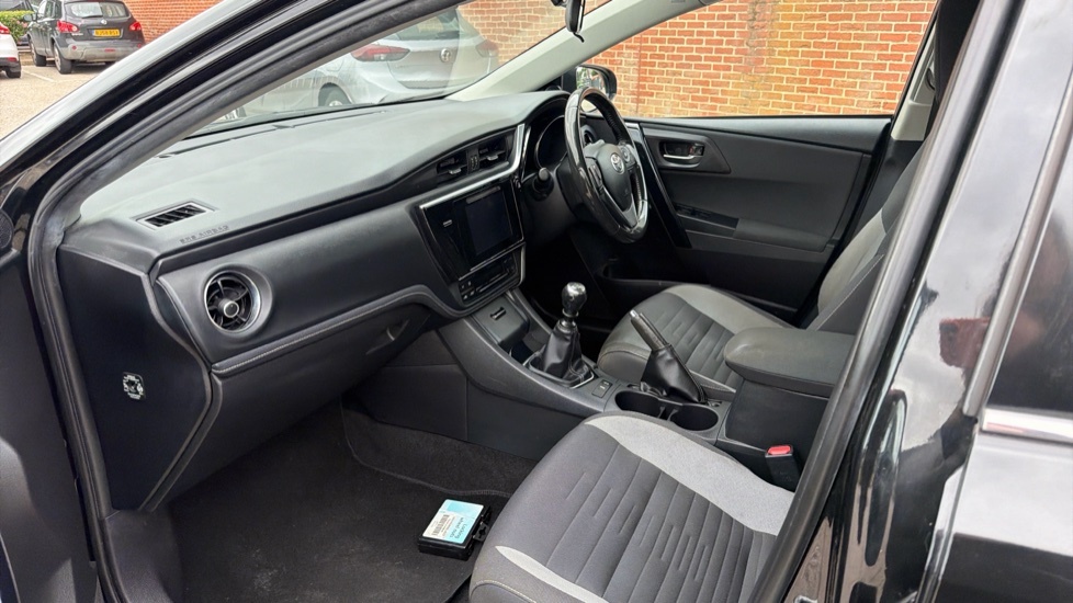 Toyota Auris 1.2 Vvt-i Business Edition Euro 6 Ss Black #5