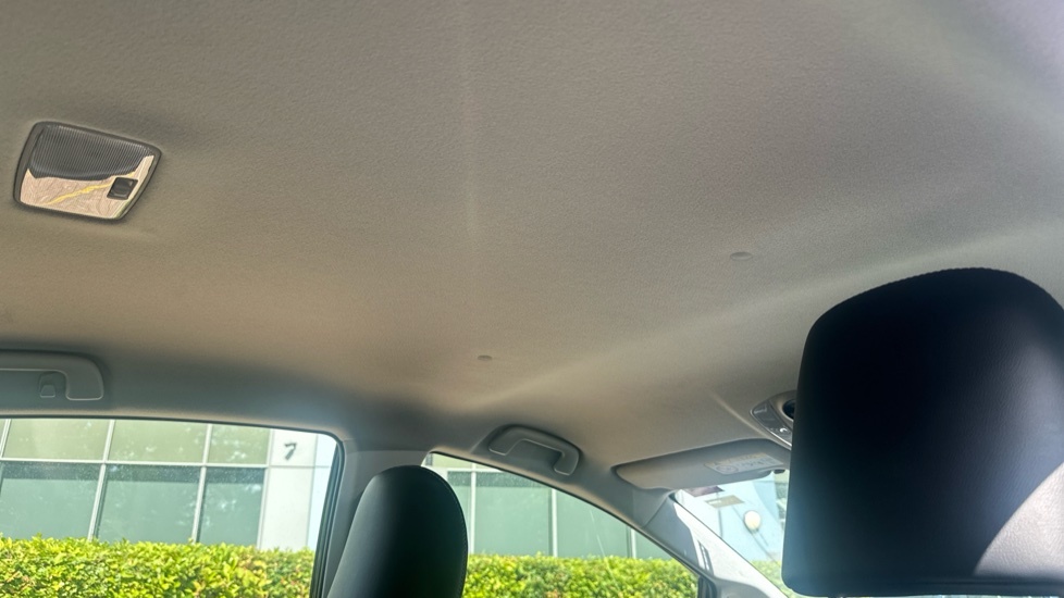 Toyota Prius T3 White #19