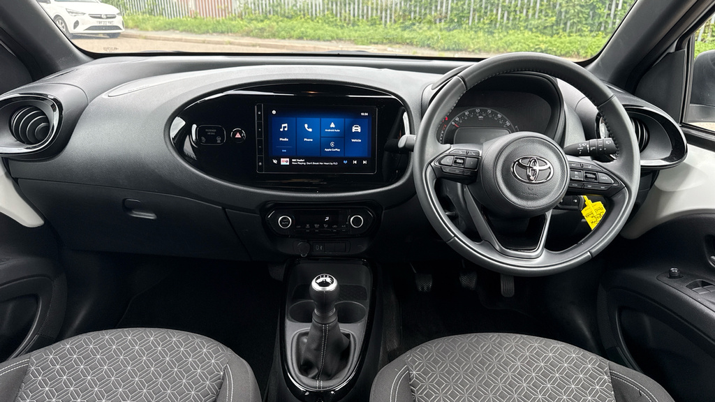 Toyota Aygo X 1.0 Vvt-i Edge Euro 6 Ss White #5