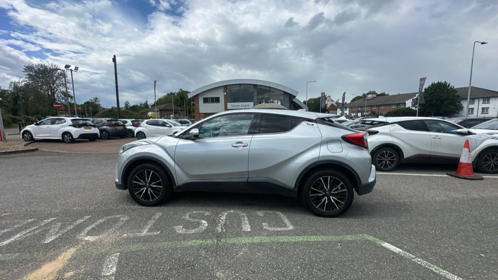 Toyota C-Hr Dynamic Blue #23