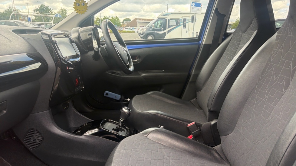Toyota Aygo 1.0 Vvt-i X-clusiv X-shift Euro 6 Blue #5