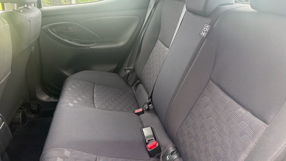 Toyota Yaris Excel Green #15