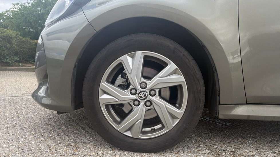 Toyota Yaris Excel Green #25