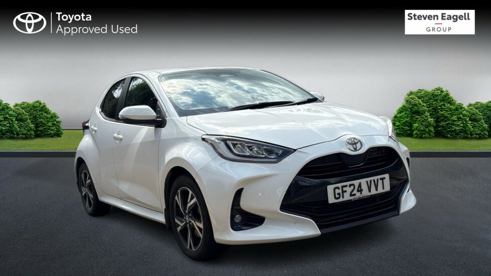 Toyota Yaris 1.5 Vvt-h Design E-cvt Euro 6 Ss White