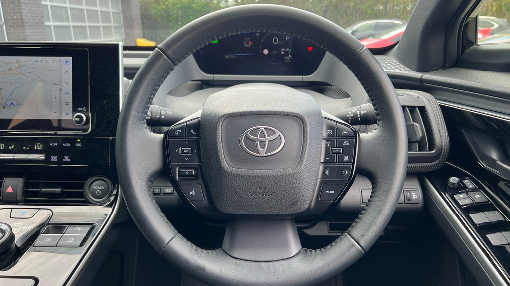Toyota bZ4X Motion Black #10