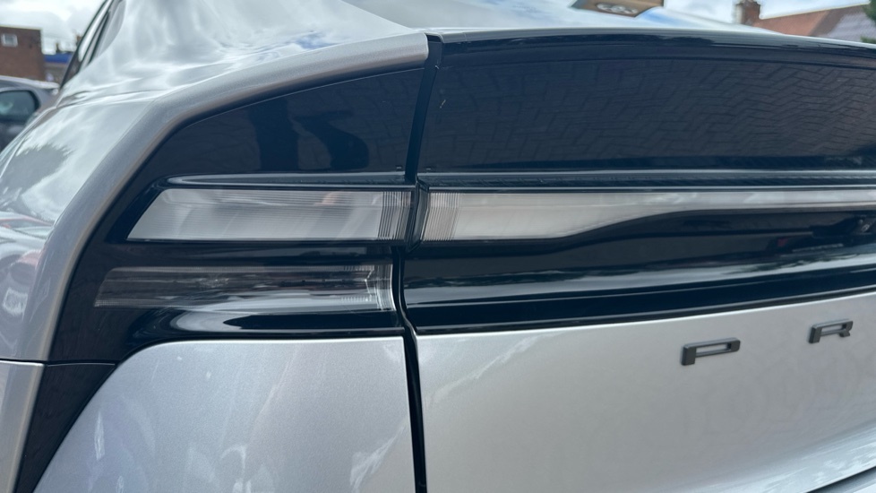 Toyota Prius Excel #21