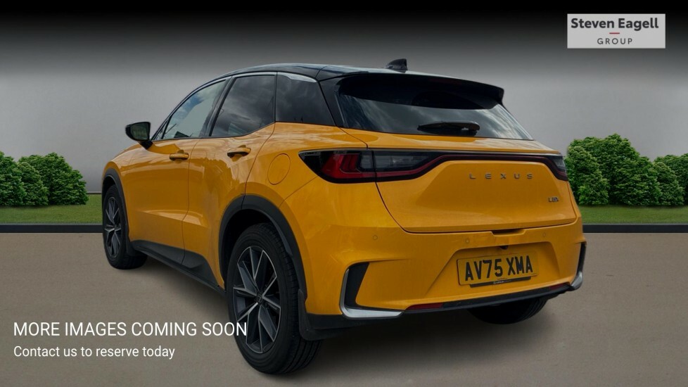 Lexus LBX 1.5 Vvt-ie Premium Plus Design E-cvt Euro 6 Ss Yellow #2