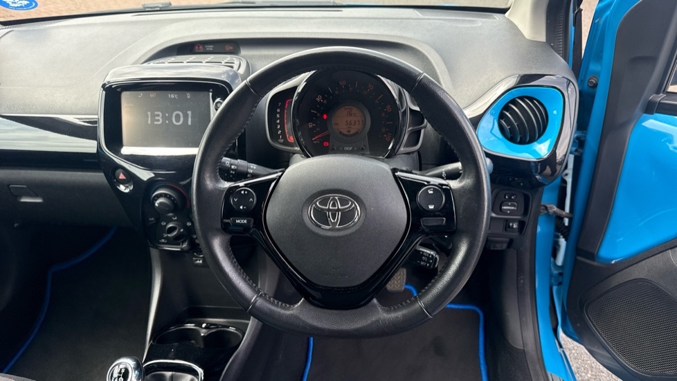 Toyota Aygo Hatchback Silver #7