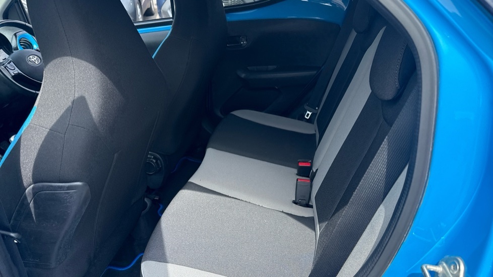 Toyota Aygo Hatchback Silver #15