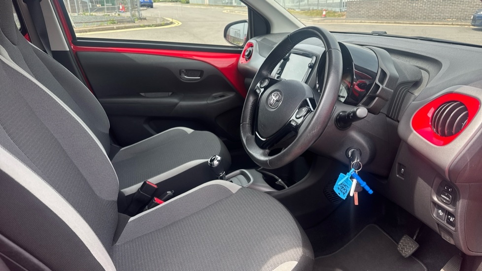 Toyota Aygo Hatchback Grey #12
