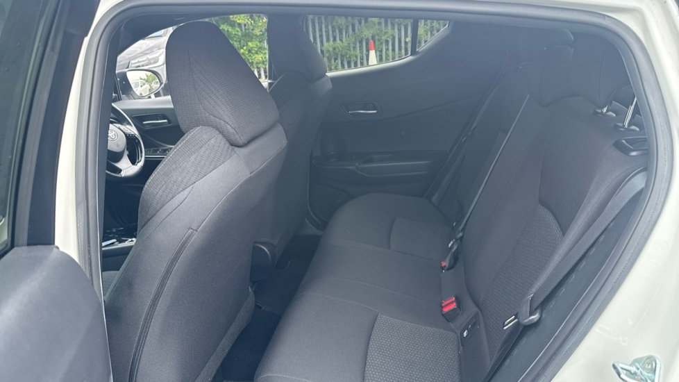 Toyota C-Hr Dynamic #15