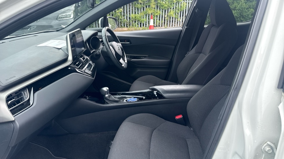 Toyota C-Hr Dynamic #5