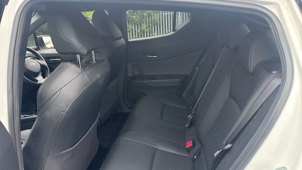 Toyota C-Hr Excel Silver #15