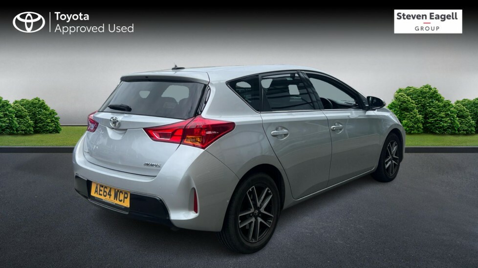 Toyota Auris 1.4 D-4d Icon Plus Hatchback Eur Silver #2