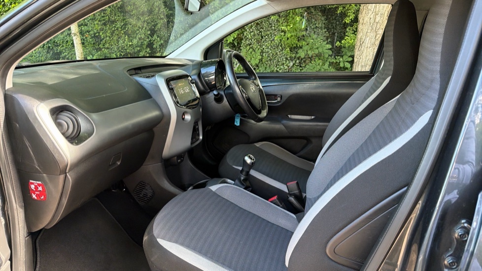 Toyota Aygo 1.0 Vvt-i X-trend Euro 6 Grey #5