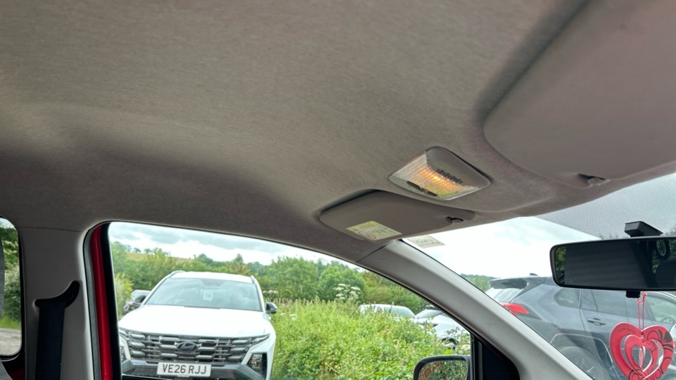Toyota Aygo Hatchback White #19