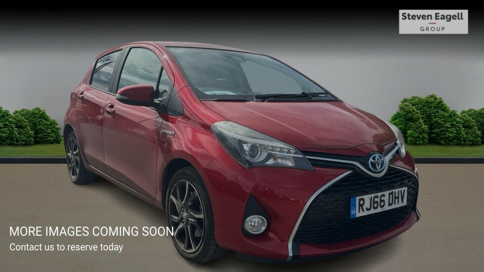 Toyota Yaris Hatchback Blue #1