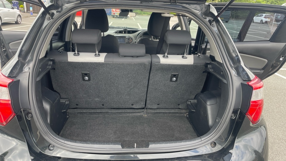 Toyota Yaris 1.5L Icon Tech Grey #13