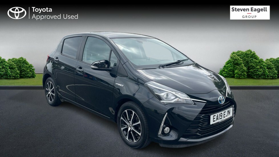 Toyota Yaris 1.5 Vvt-h Icon Tech E-cvt Euro 6 Ss Black