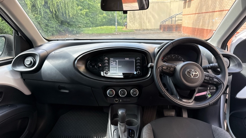 Toyota Aygo X 1.0 Vvt-i Pure Hatchback X-shift Euro 6 White #6