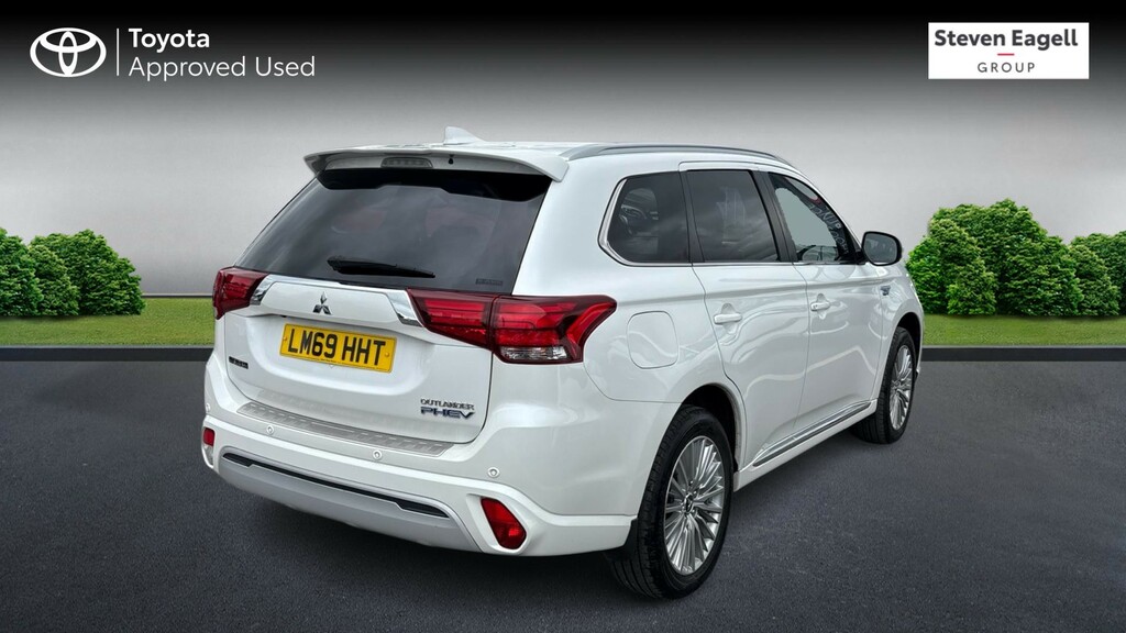 Mitsubishi Outlander 2.4H Twinmotor 13.8Kwh 4Hs Cvt 4Wd Euro 6 Ss White #2