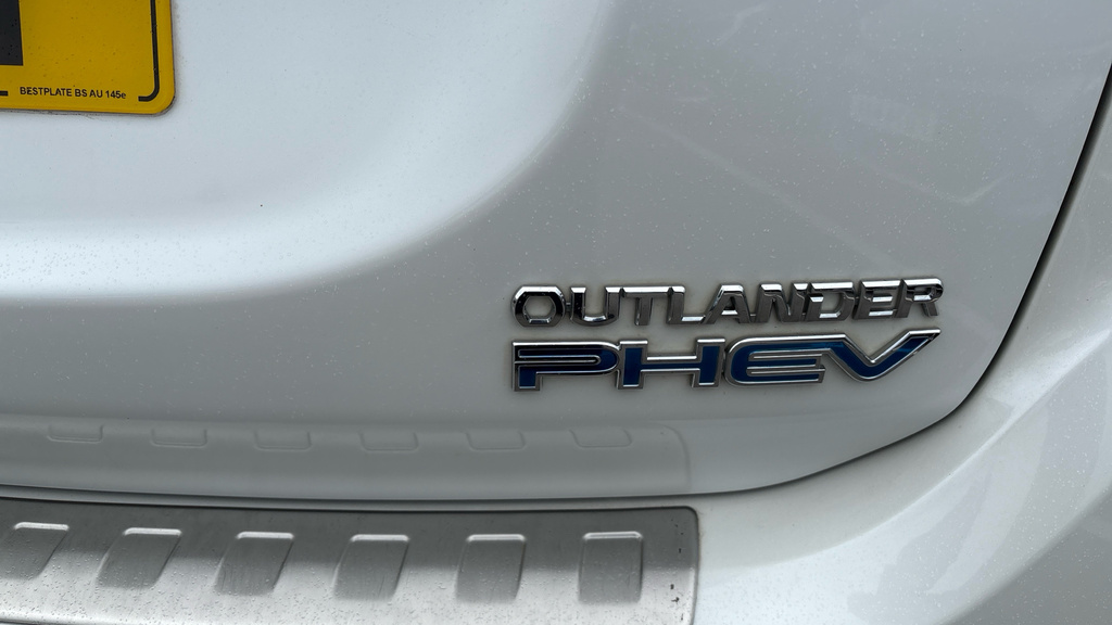 Mitsubishi Outlander 2019 68 Juro Brown #27