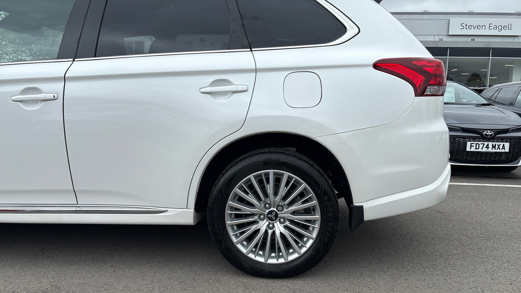 Mitsubishi Outlander 2019 68 Juro Brown #25