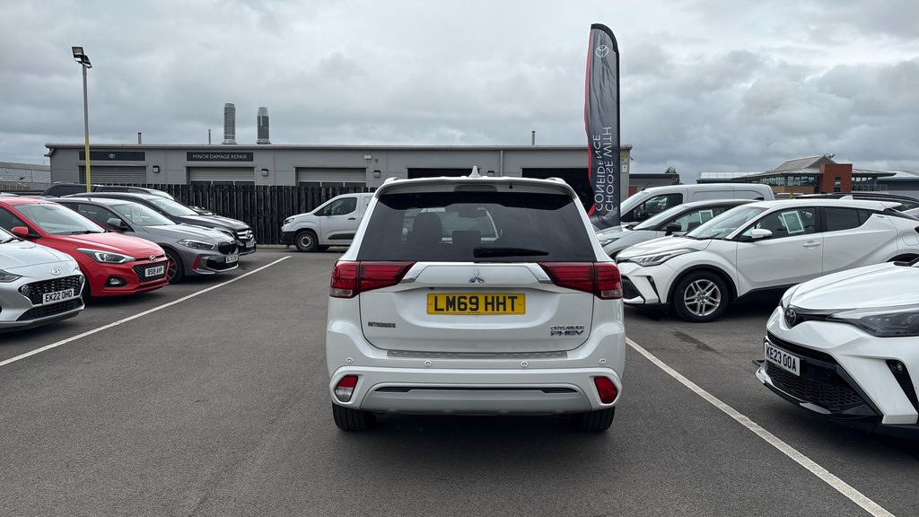 Mitsubishi Outlander 2019 68 Juro Brown #26