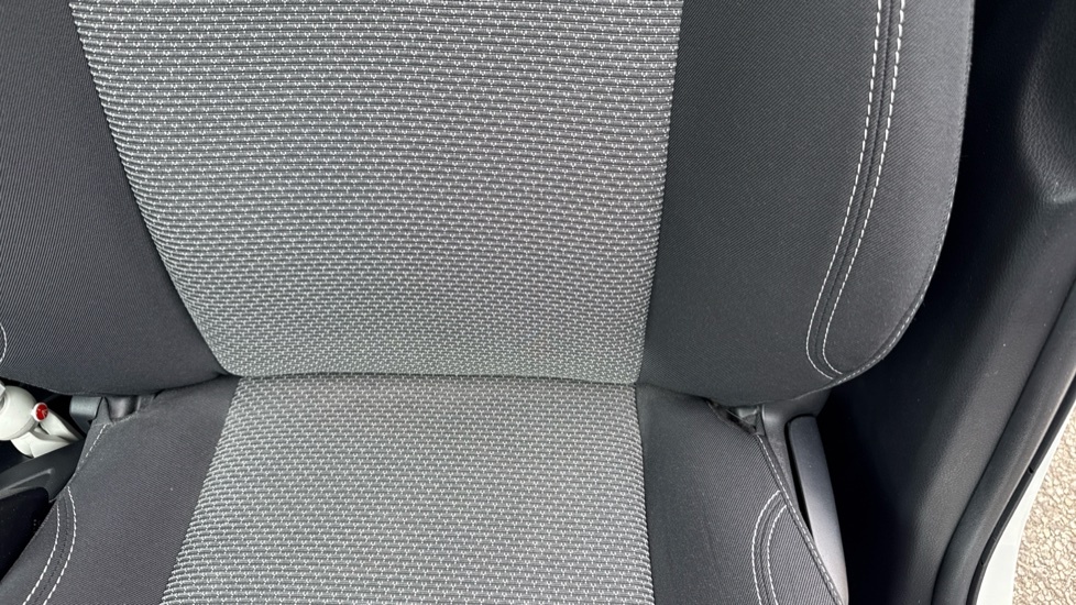 Toyota Yaris Vvt-h Excel Hatchback Grey #14