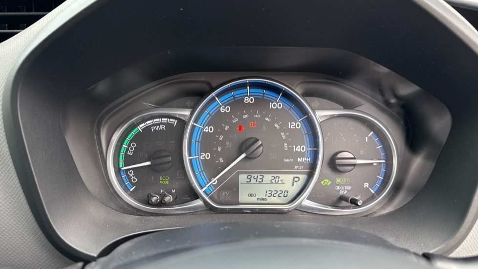 Toyota Yaris Vvt-h Excel Hatchback Grey #11