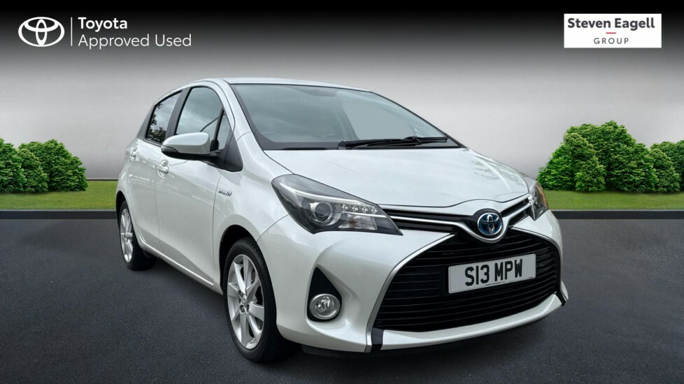 Toyota Yaris 1.5 Vvt-h Sport E-cvt Euro 6 White