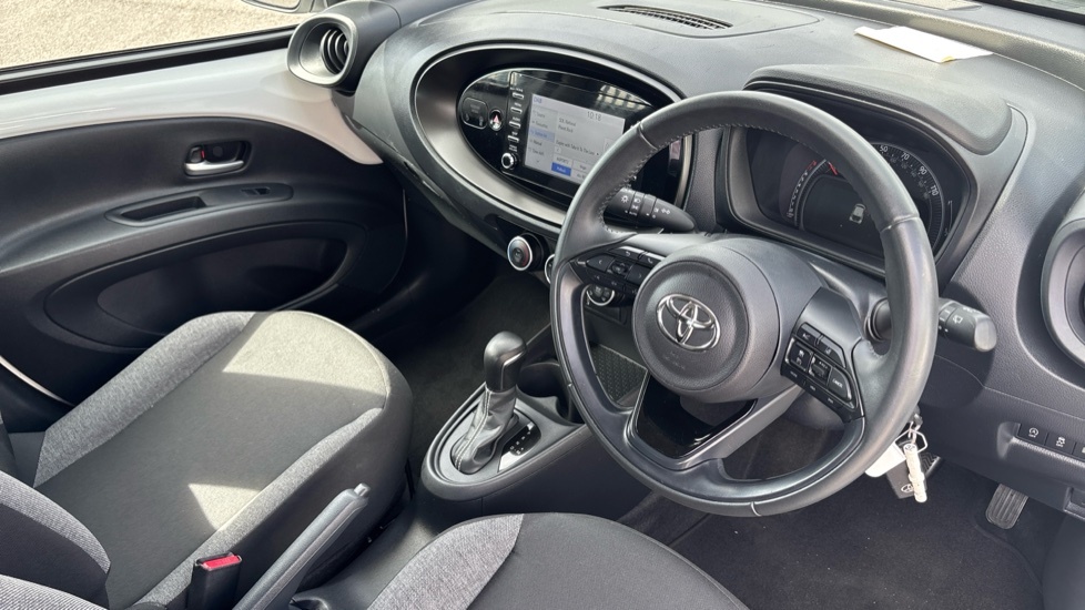 Toyota Aygo X Pure Black #12
