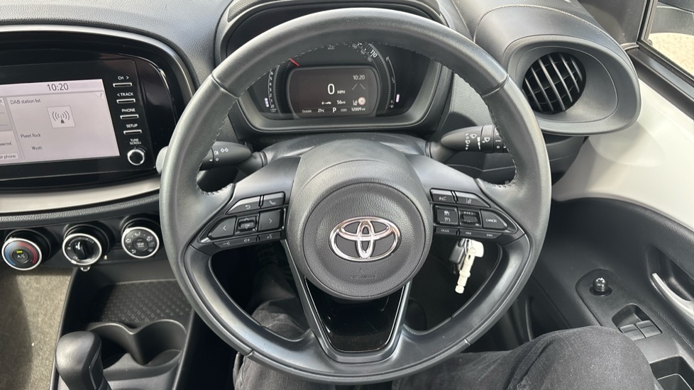 Toyota Aygo X Pure Black #10