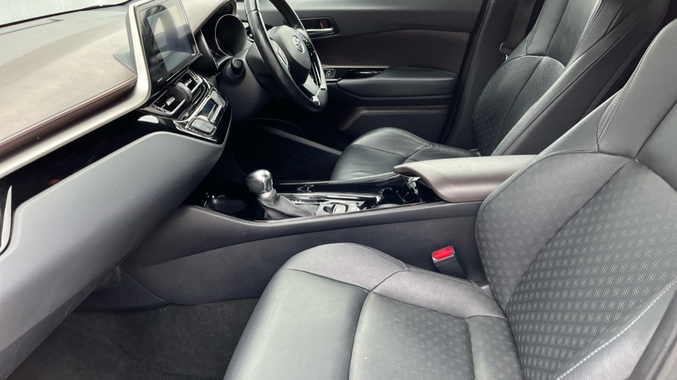 Toyota C-Hr 1.8 Vvt-h Excel Cvt Euro 6 Ss Silver #5